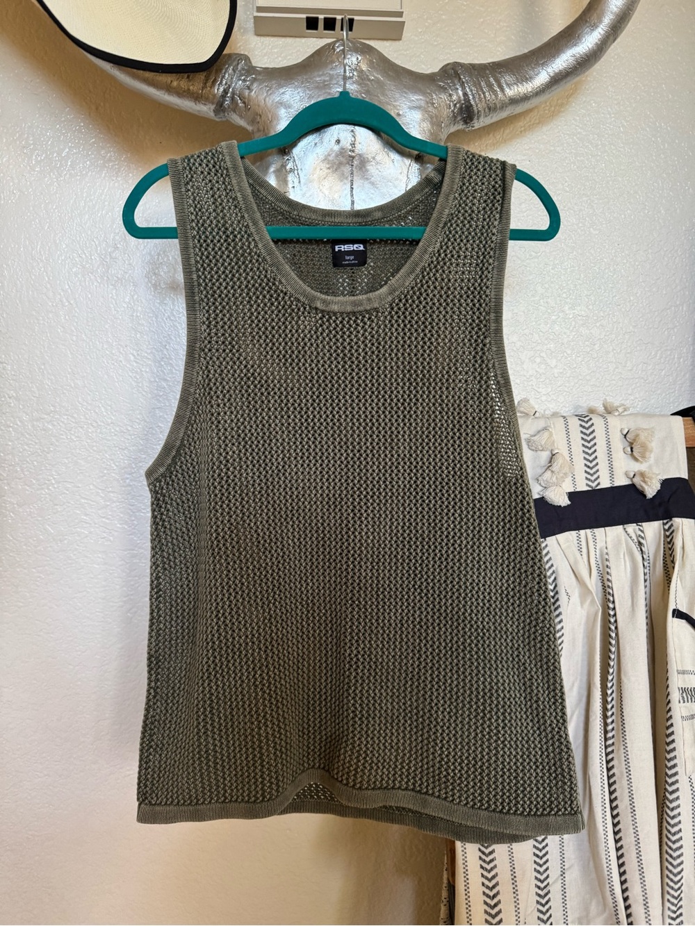 RSQ Olive Knit Sleeveless Tank Top large - Picture 2 of 7